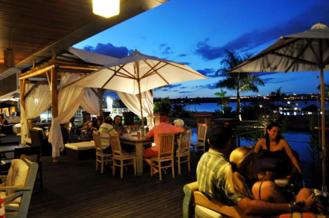 Flat Romantico A Beira Lago M 401 Brezilya Apart Otel